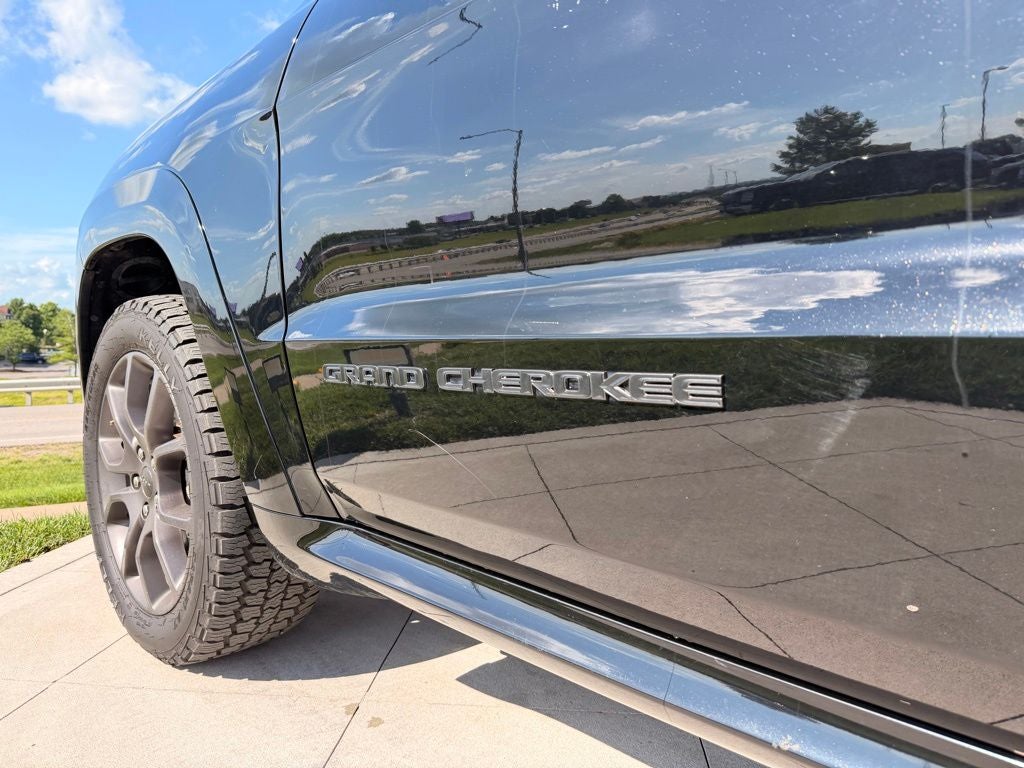 2020 Jeep Grand Cherokee Overland