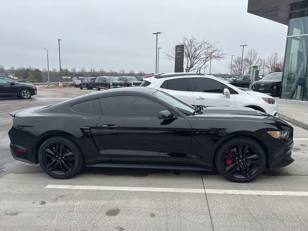 2016 Ford Mustang EcoBoost Premium
