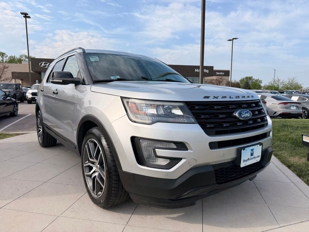 2017 Ford Explorer Sport
