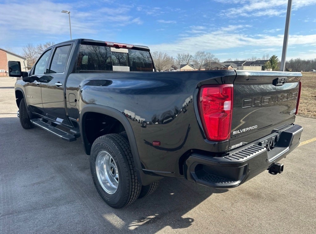 2022 Chevrolet Silverado 3500HD High Country