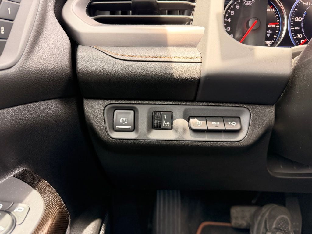 2023 GMC Acadia AT4