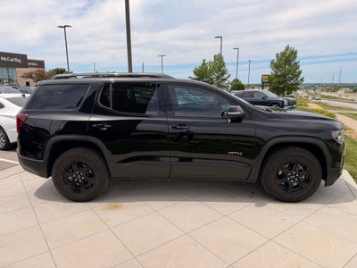 2023 GMC Acadia AT4