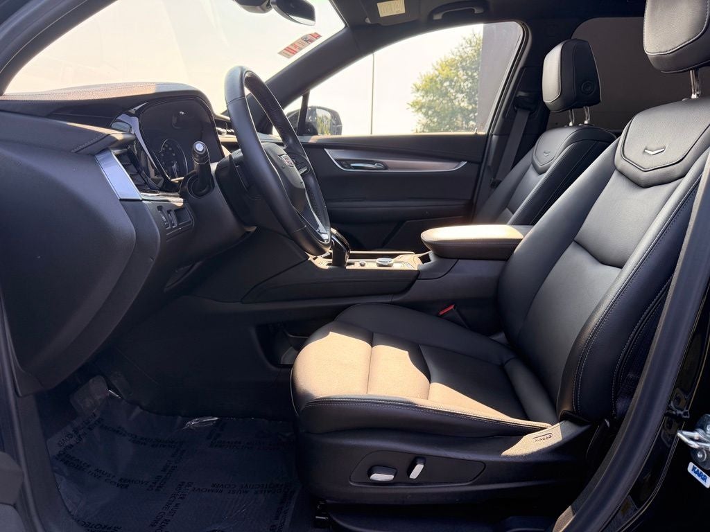 2024 Cadillac XT6 Luxury