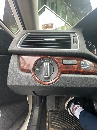 2013 Volkswagen Passat TDI SEL Premium
