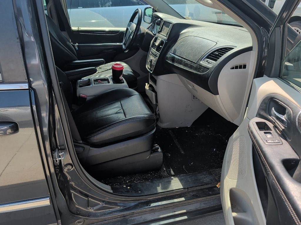 2012 Chrysler Town & Country Touring