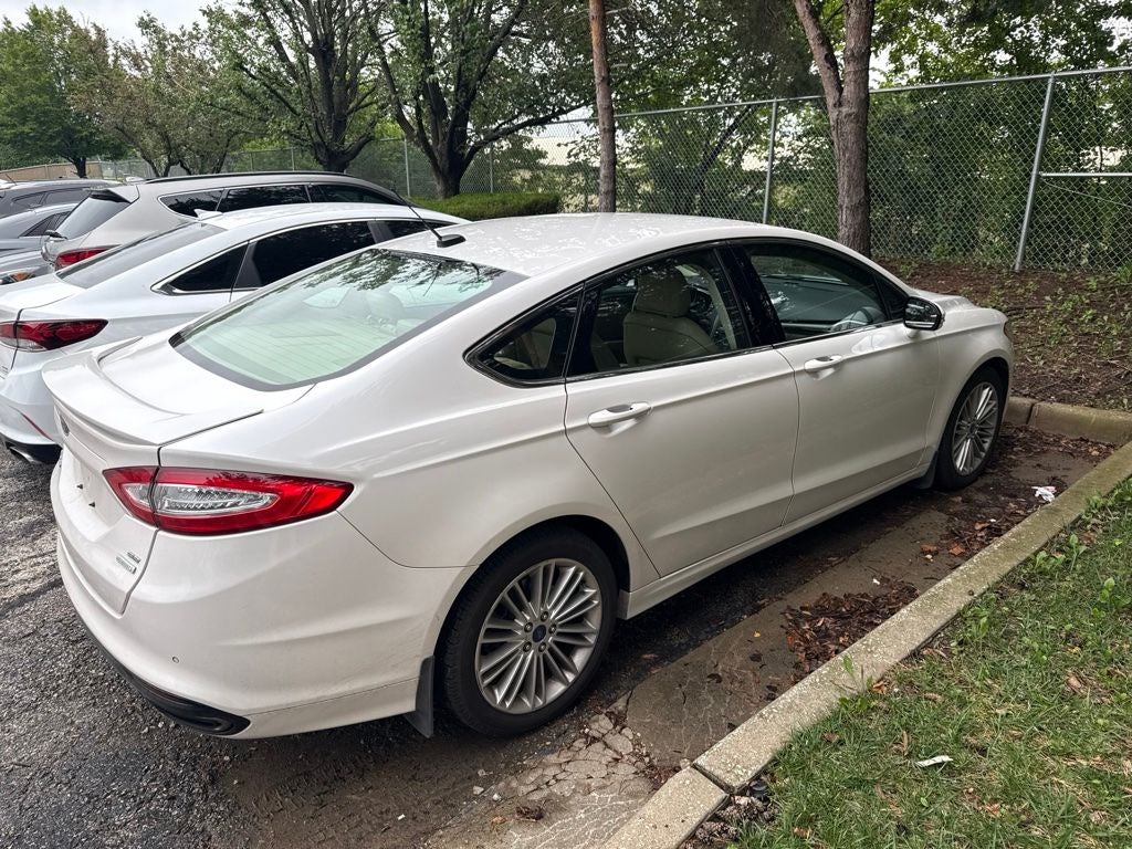 2016 Ford Fusion SE