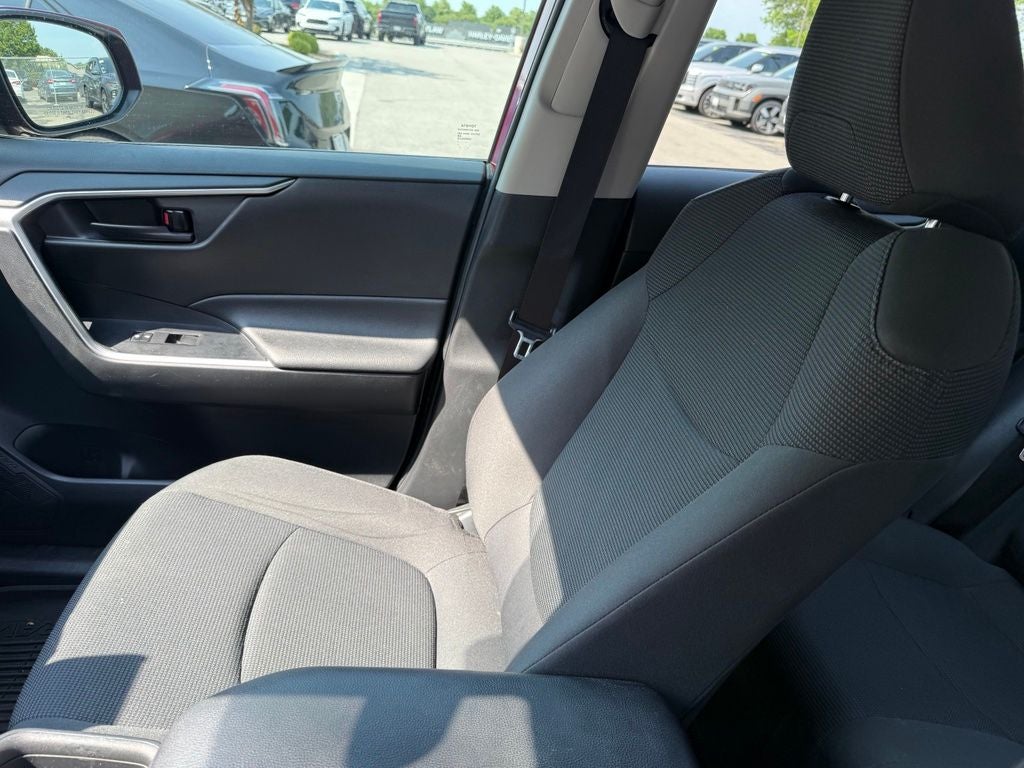 2021 Toyota RAV4 Hybrid LE