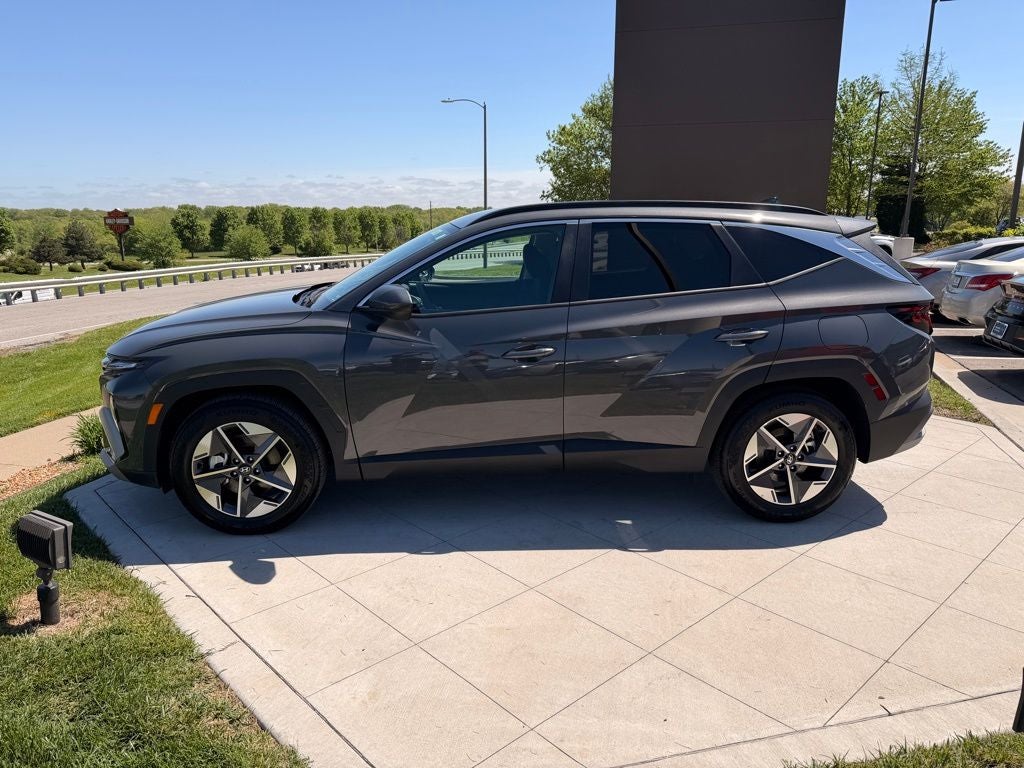 Certified 2025 Hyundai Tucson SEL with VIN 5NMJB3DE4SH576621 for sale in Kansas City