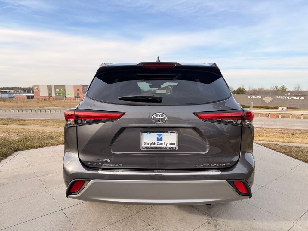 2021 Toyota Highlander Platinum