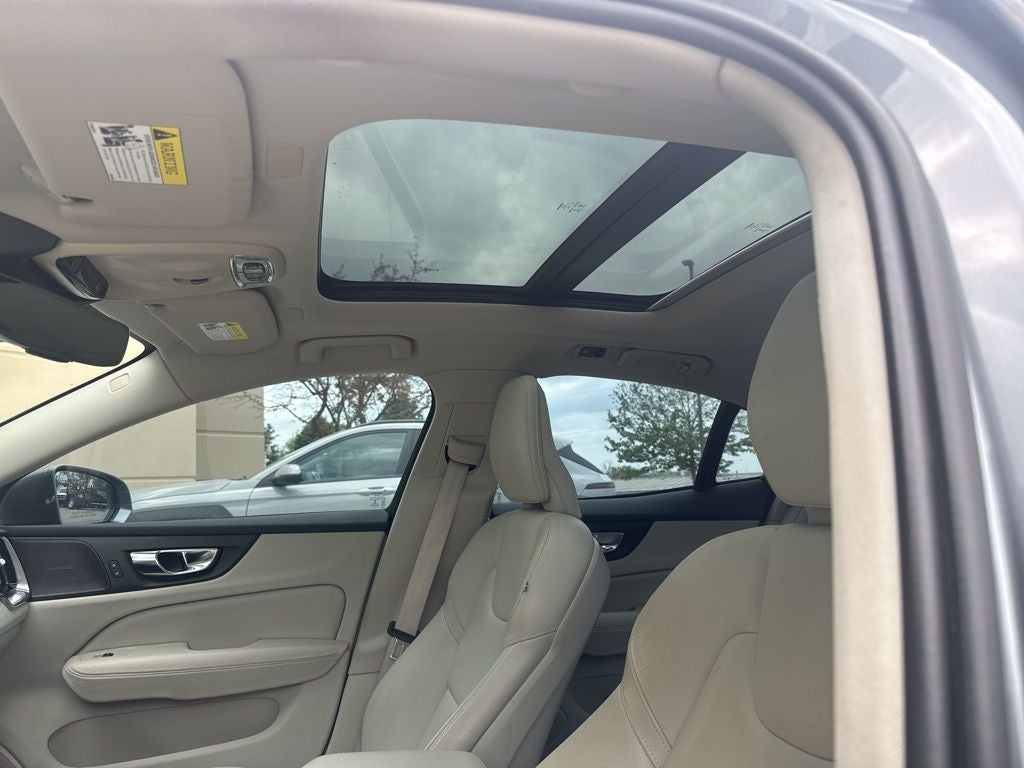 2019 Volvo S60 T6 Momentum