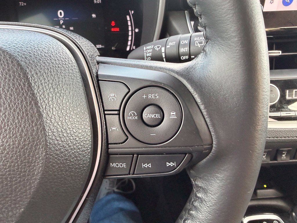 2024 Toyota Corolla Cross XLE