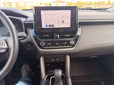 2024 Toyota Corolla Cross XLE