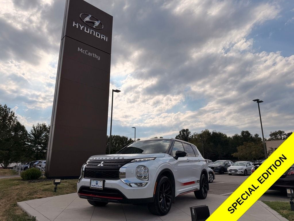 2023 Mitsubishi Outlander SE