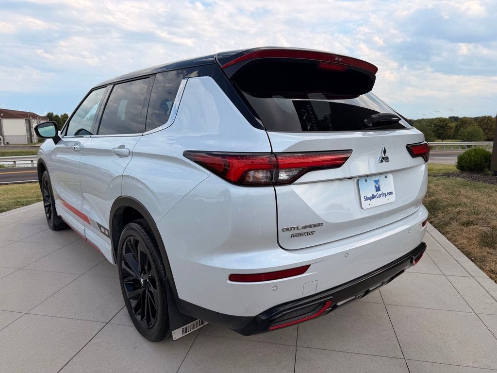 2023 Mitsubishi Outlander SE