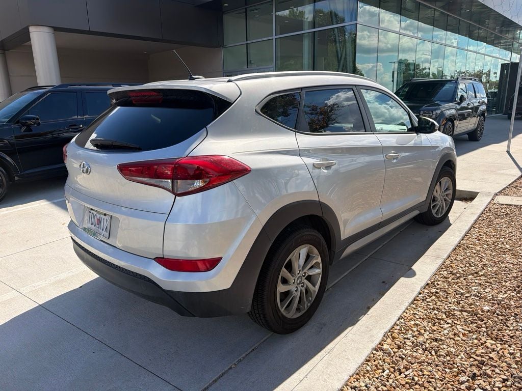 2017 Hyundai Tucson SE Popular Equipment Package