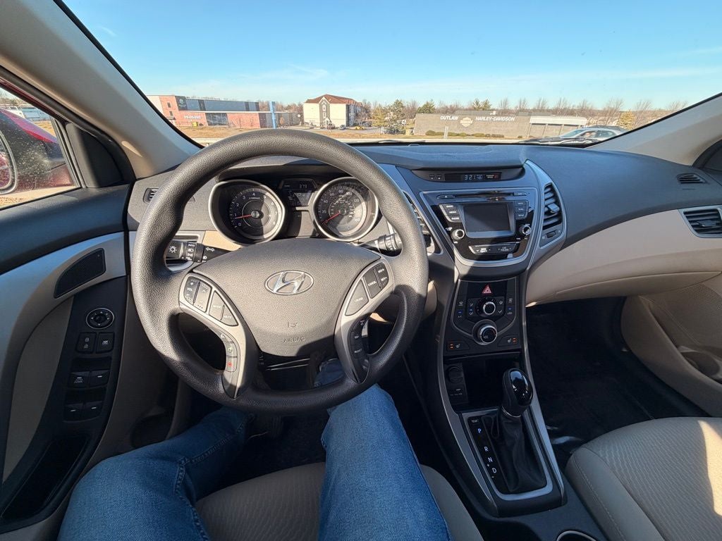 2014 Hyundai Elantra SE