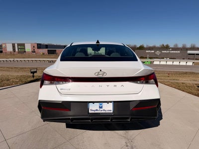 2024 Hyundai Elantra SE