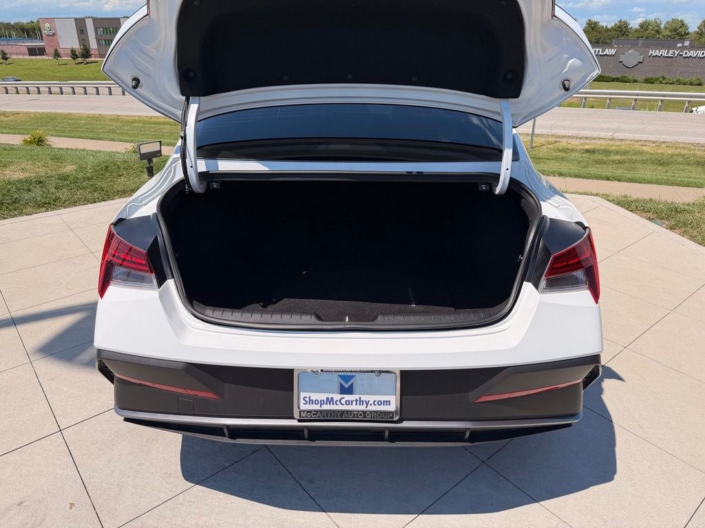 2025 Hyundai Elantra Hybrid SEL Sport