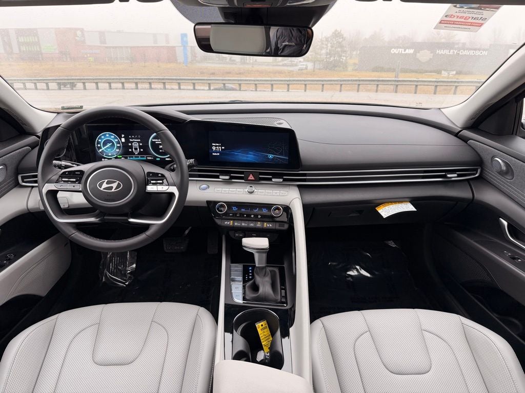 2025 Hyundai Elantra Hybrid Limited