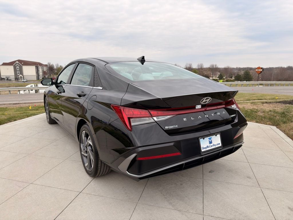 2025 Hyundai Elantra Limited