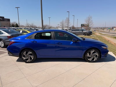 2025 Hyundai Elantra Limited