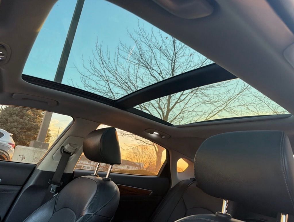 2018 Kia Cadenza Technology