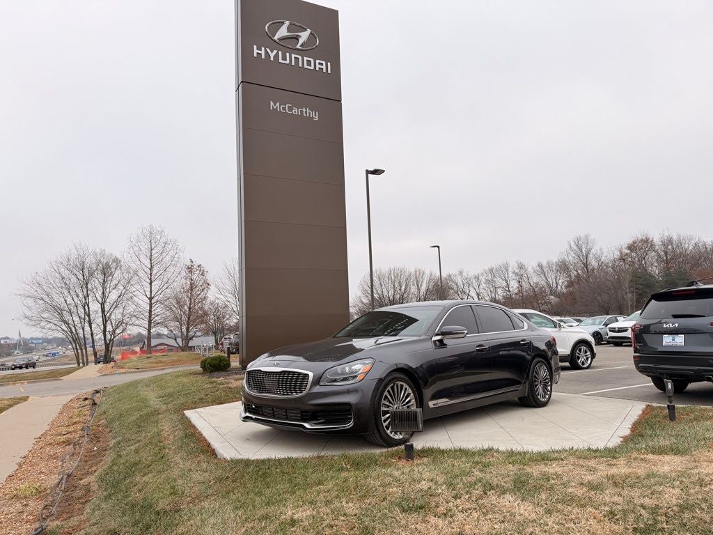 2020 Kia K900 Luxury