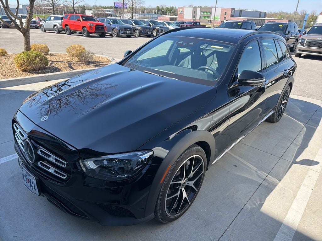 2021 Mercedes-Benz E-Class E450 4MATIC All-Terrain's photo