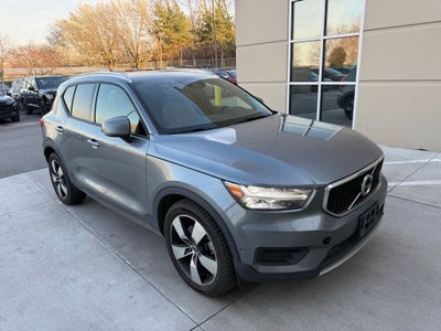 2019 Volvo XC40 Momentum