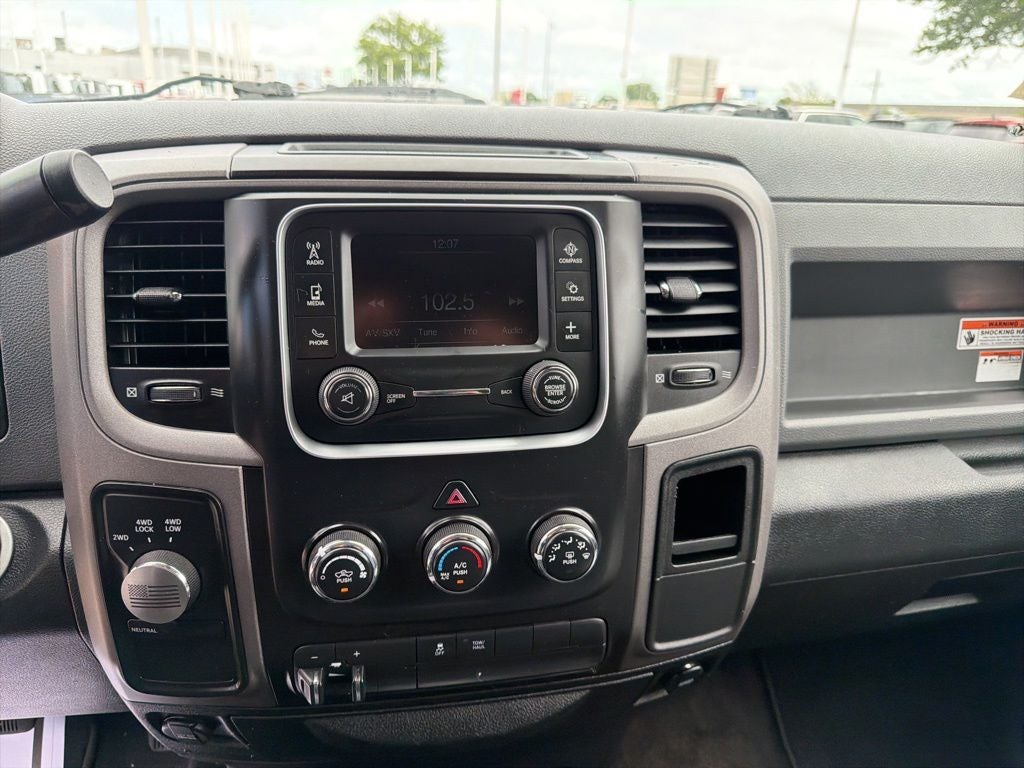 2014 RAM 1500 ST