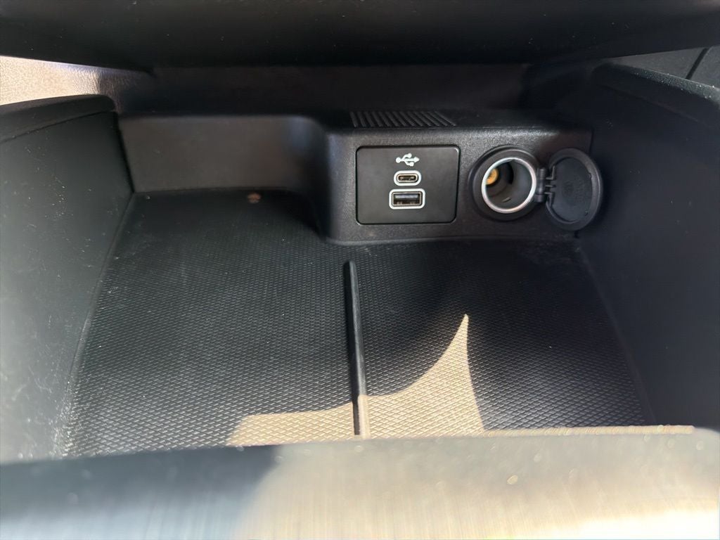 2025 Ford Escape Hybrid ST-Line