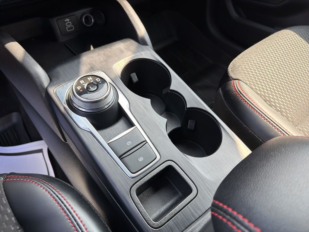 2025 Ford Escape Hybrid ST-Line