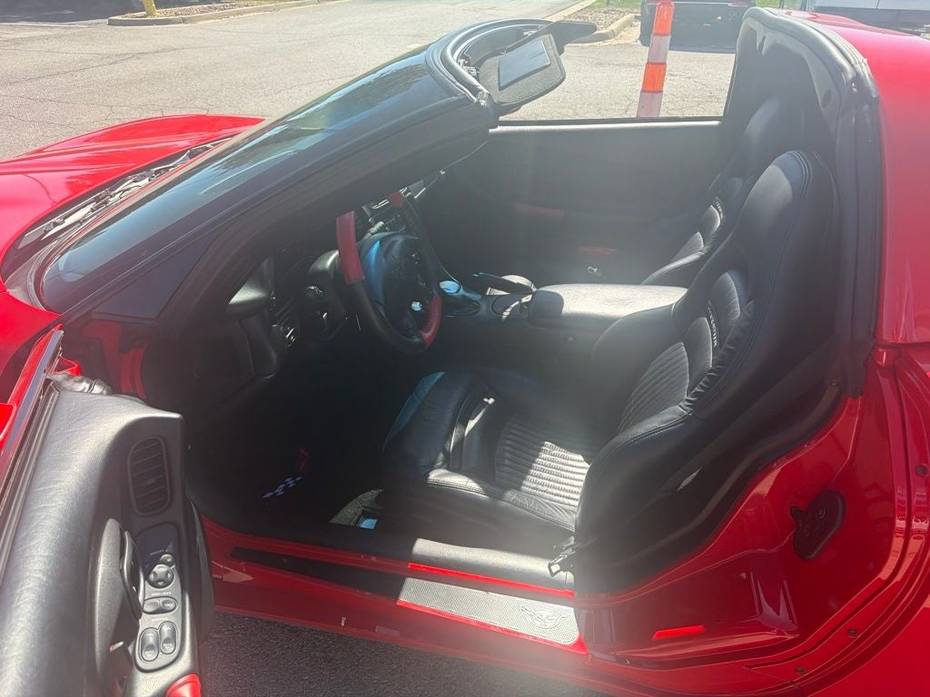 2004 Chevrolet Corvette Base