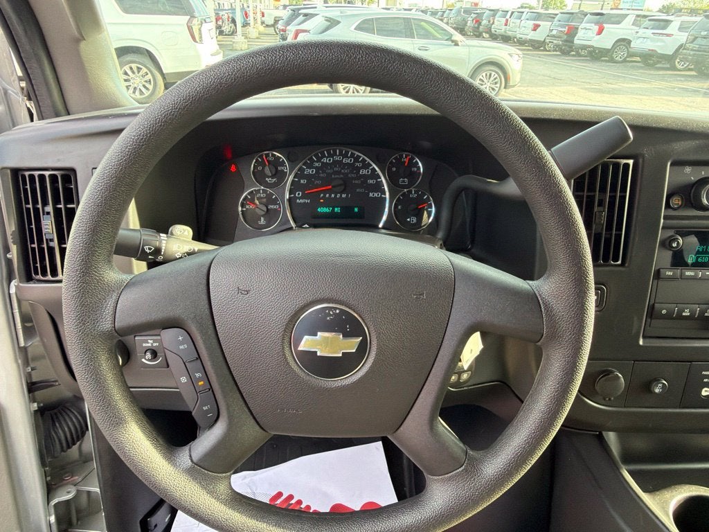 2025 Chevrolet Express 3500 LT Passenger