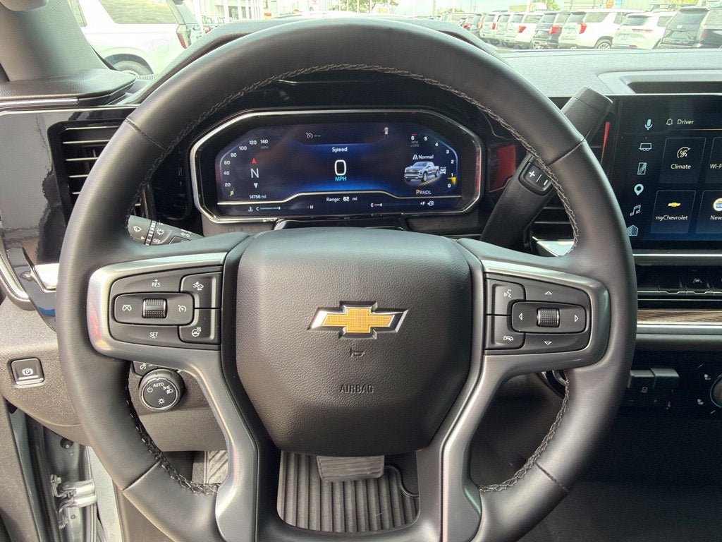 2025 Chevrolet Silverado 1500 LT