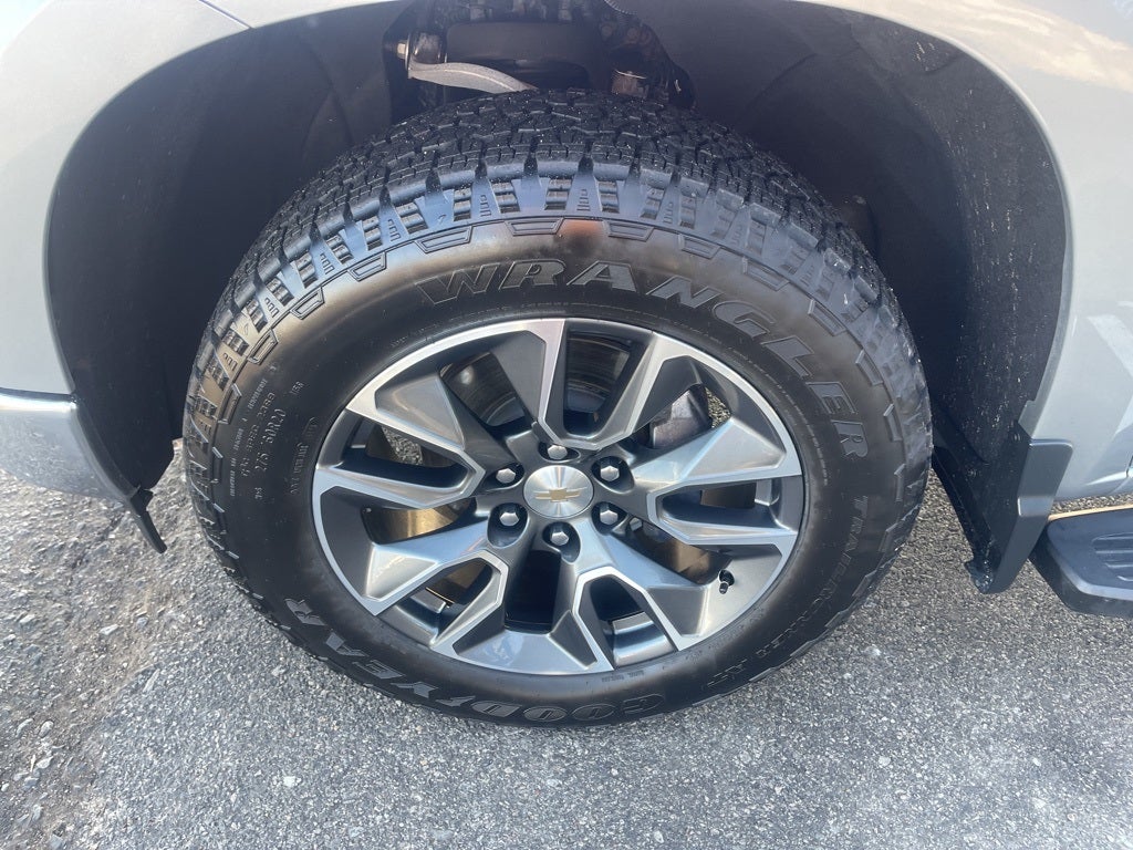 2024 Chevrolet Silverado 1500 LT LT1