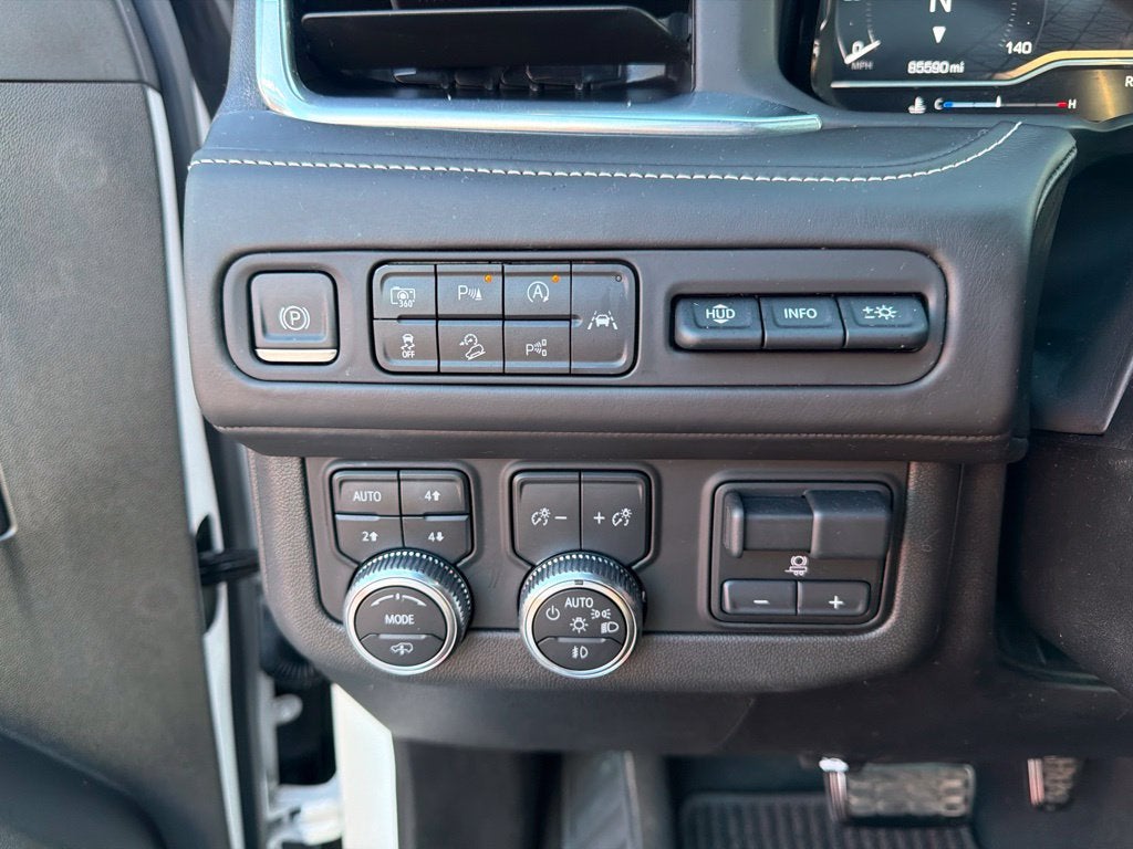 2023 GMC Yukon XL Denali Ultimate