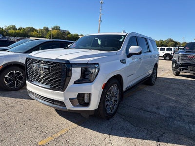2023 GMC Yukon XL Denali Ultimate