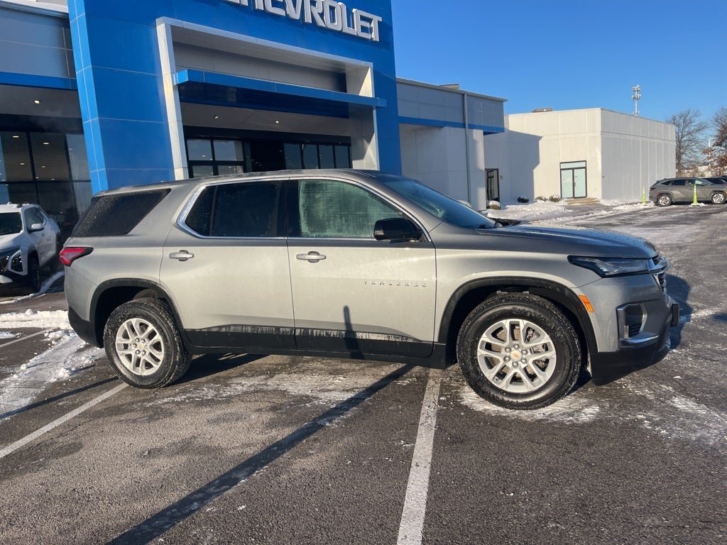 2023 Chevrolet Traverse LS