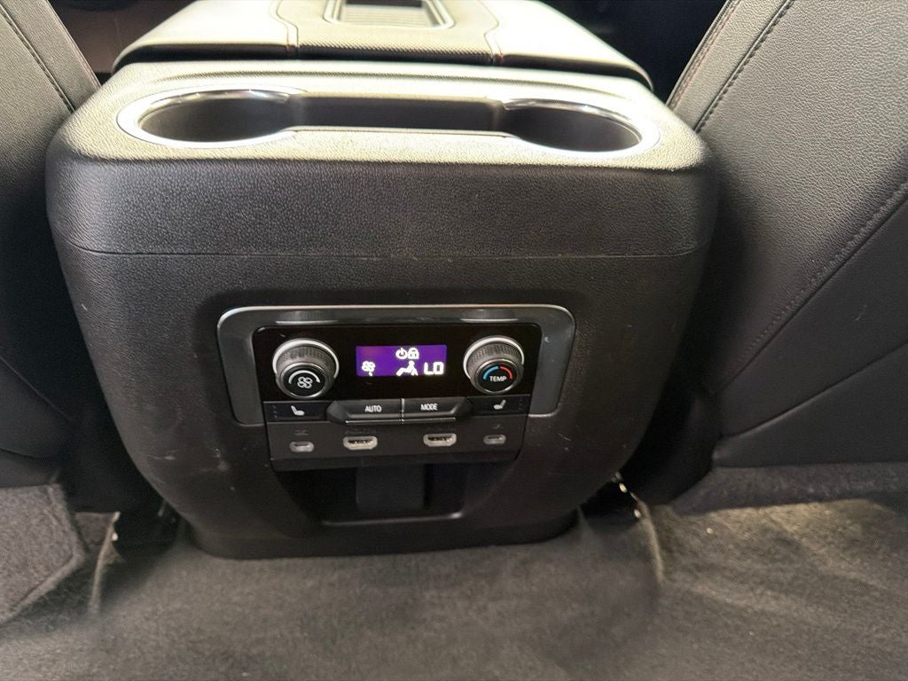 2022 Chevrolet Suburban RST