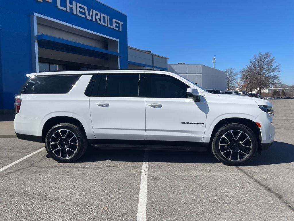 2024 Chevrolet Suburban RST