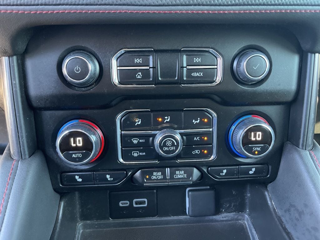 2024 Chevrolet Suburban RST