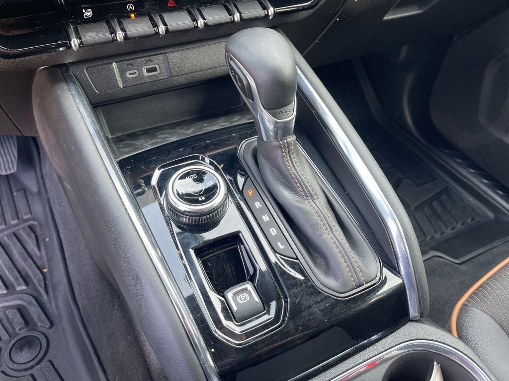 2025 GMC Canyon AT4