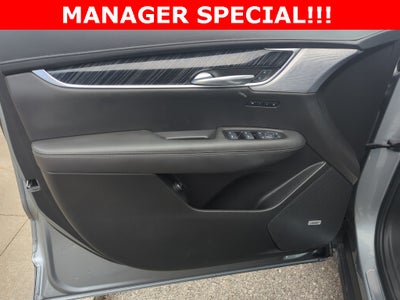 2025 Cadillac XT6 Premium Luxury