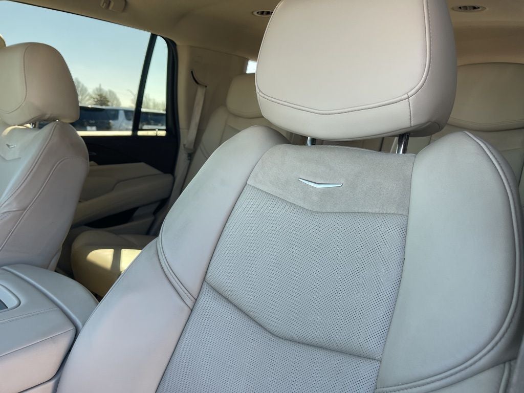 2017 Cadillac Escalade Base