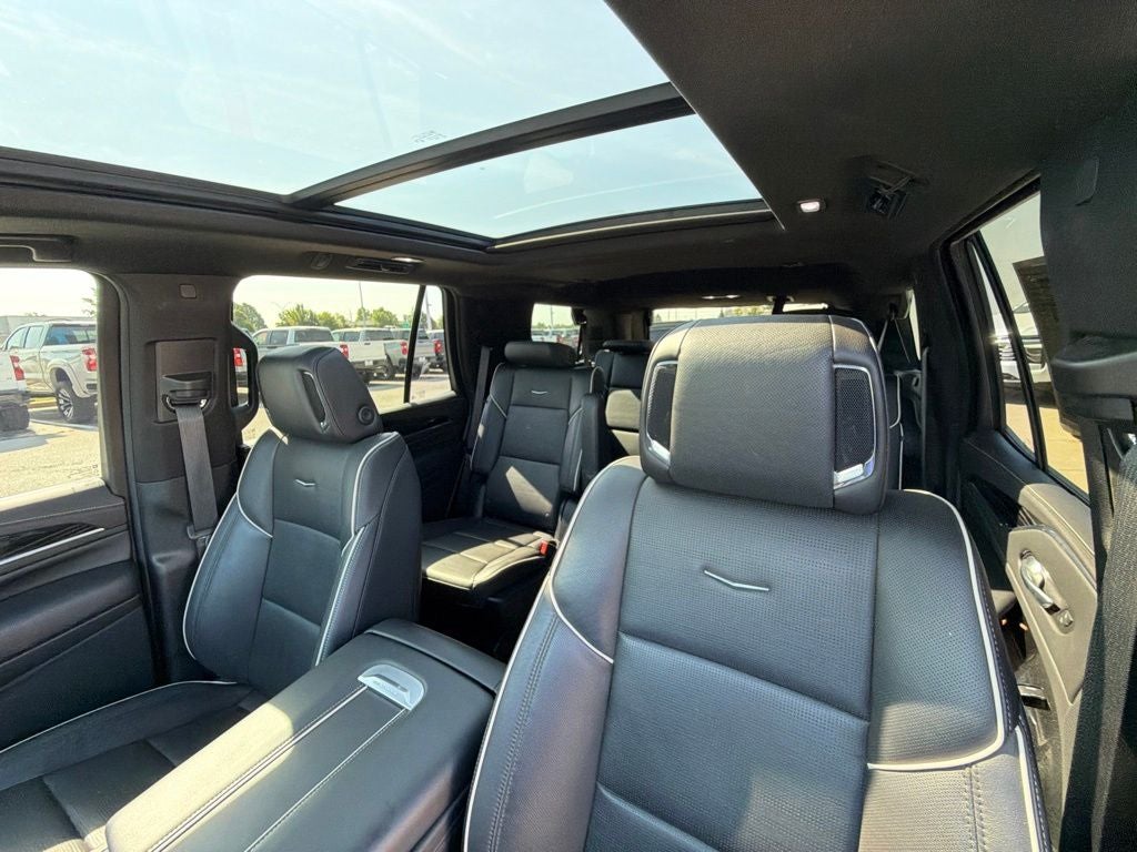 2023 Cadillac Escalade Sport