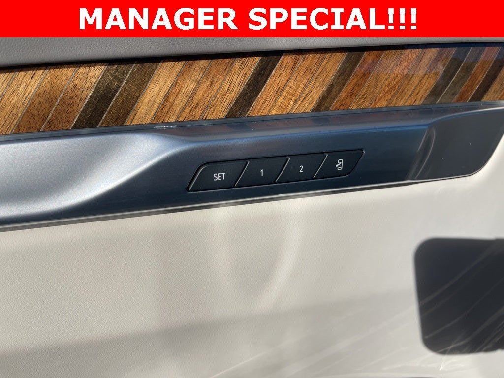 2025 Cadillac Escalade ESV Sport Platinum