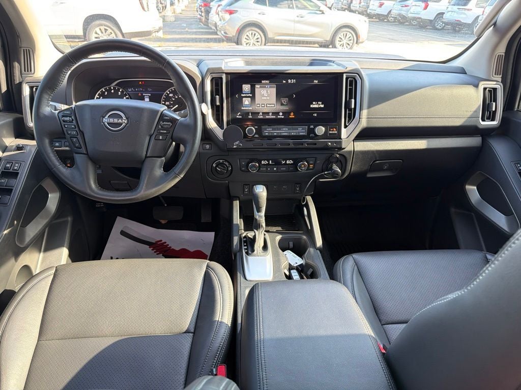 2025 Nissan Frontier SV