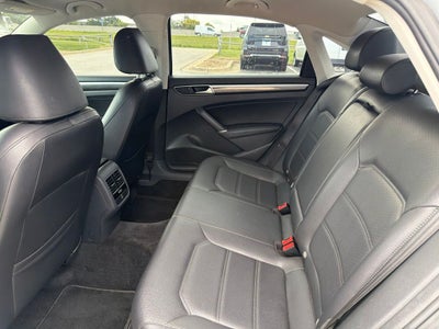 2016 Volkswagen Passat 1.8T SE