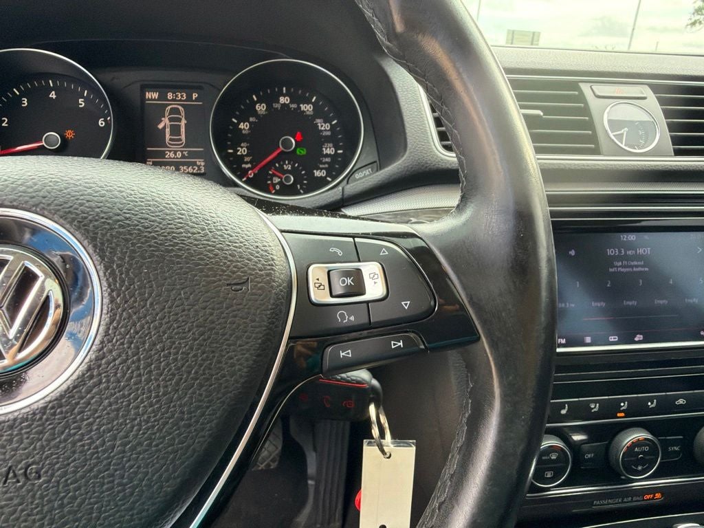 2016 Volkswagen Passat 1.8T SE